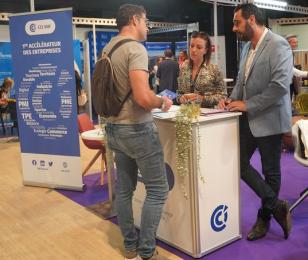 visuel experts CCI Var lors d'un salon -537