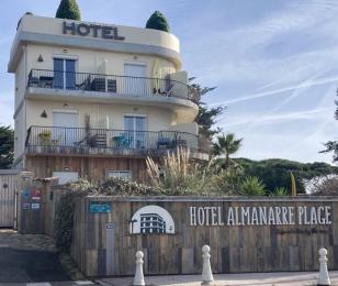 visuel pour page accueil site hotel Almanarre Plage à Hyeres
