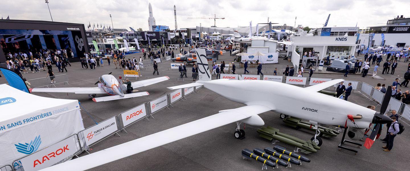 Stand drone Aarok salon du Bourget 