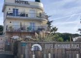 visuel pour page accueil site hotel Almanarre Plage à Hyeres
